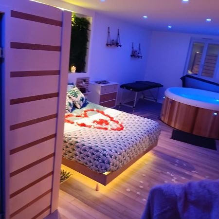 Отель Gite Et Spa Au Secret Du Bonheur Pouilly-sur-Serre Экстерьер фото